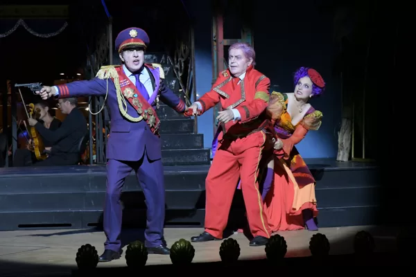 "Die lustige Witwe", F.Lehár, Volkstheater Rostock, ©Dorit Gätjen